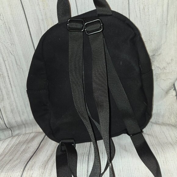 Small Black Pack - Picture 2 of 3